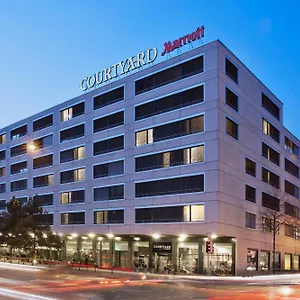 Courtyard By Marriott North Hotel Zúrich